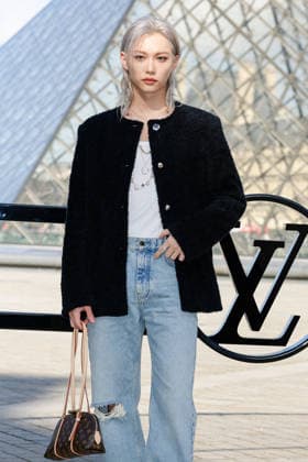 Lee Felix Yongbok at the photocall of Louis Vuitton Collection Femme Prêt à Porter Automne Hiver 2026 2027 fashion show during Paris Fashion Week on march 10 2026 Olivier Borde Bestimage Photocall of Louis Vuitton Women Ready to Wear Fall Winter 2026 2027 Collection fashion show, during Paris Fashion Week on march 10 2026 Paris France  Copyright: xOLIVIERxBORDEx xBESTIMAGExOLIVIERxBORDEx xBESTIMAGEx