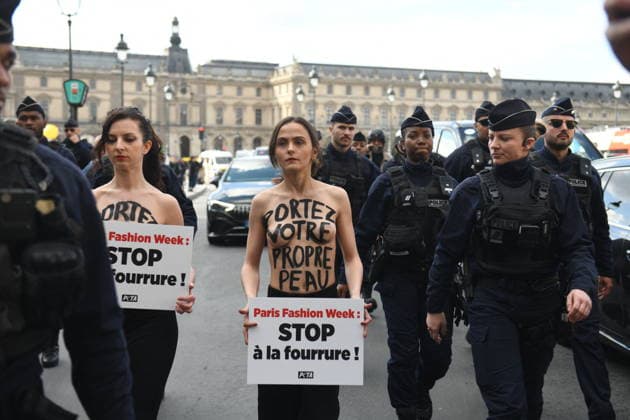 PFW - PETA Demonstration in Front of The Vuitton Show PETA protest against fur in front of the Vuitton fashion show at Louvre Museum during Paris Fashion Week in Paris, France on March 10, 2026. Photo by Florian Poitout ABACAPRESS.COM Paris France  Copyright: xPoitoutxFlorian ABACAx