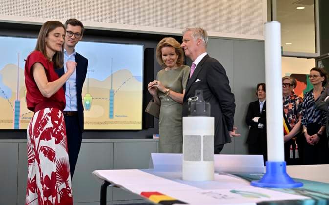 The King and Queen Visit The Province Of Antwerpen NIEL, BELGIUM - MARCH 10 : King Philippe and Queen Mathilde are visiting the province of Antwerp. Their visit starts at the Science Park of the University of Antwerp in Niel. This unique location offers innovative companies focusing on research in the health and environment sectors the opportunity to collaborate fully in a dynamic and inspiring ecosystem. The science park, an initiative of the Provincial Development Agency (POM) Antwerp, supports companies from start-ups to multinationals with optimal growth opportunities and possibilities for new partnerships. During their visit, the King and Queen will meet with various companies based on the site. They will be introduced to the educa  Copyright: xBertxVanxDenxBrouckex