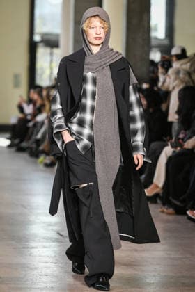 PFW - Ujoh Runway in Paris FA A model walks the runway for the Ujoh collection as part of Paris Fashion Week in Paris, on March 10, 2026. Photo by Firas Abdullah ABACAPRESS.COM Paris Ile-de-France France  Copyright: xAbdullahxFiras ABACAx