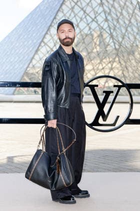 Woodkid au photocall du défilé Louis Vuitton Collection Femme Prêt à Porter Automne Hiver 2026 2027 lors de la Fashion Week de Paris, le 10 mars 2026 Olivier Borde Bestimage Photocall of Louis Vuitton Women Ready to Wear Fall Winter 2026 2027 Collection fashion show, during Paris Fashion Week on march 10 2026 Paris France  Copyright: xOLIVIERxBORDEx xBESTIMAGExOLIVIERxBORDEx xBESTIMAGEx