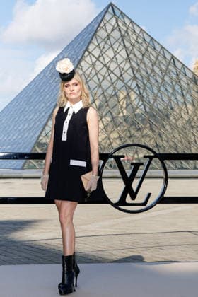 Guest au photocall du défilé Louis Vuitton Collection Femme Prêt à Porter Automne Hiver 2026 2027 lors de la Fashion Week de Paris, le 10 mars 2026 Olivier Borde Bestimage Photocall of Louis Vuitton Women Ready to Wear Fall Winter 2026 2027 Collection fashion show, during Paris Fashion Week on march 10 2026 Paris France  Copyright: xOLIVIERxBORDEx xBESTIMAGExOLIVIERxBORDEx xBESTIMAGEx