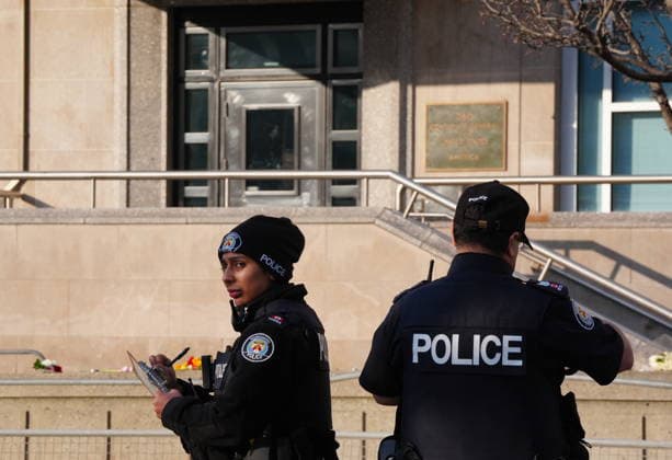 March 10, 2026, Toronto, On, CANADA: Forensic Toronto police officers looks for evidence at the U.S. consulate in Toronto on Tuesday March 10, 2026. Police are investigating reports that the United States consulate in Toronto s downtown core was hit by early morning gunfire Tuesday. Toronto CANADA  - ZUMAc35_ 20260310_zaf_c35_002 Copyright: xFrankxGunnx