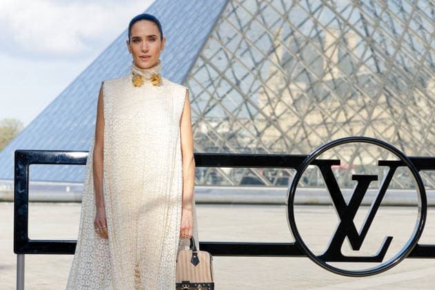 Jennifer Connelly at the photocall of the Louis Vuitton Womenswear Collection Prêt à Porter Automne Hiver 2026 2027 show as part of Paris Fashion Week PFW at the Louvre Museum, Paris, France, March 10, 2026 Olivier Borde Bestimage Photocall of the Louis Vuitton Womenswear Fall Winter 2026 2027 show as part of Paris Fashion Week on March 10, 2026 in Paris, France Paris France  Copyright: xOLIVIERxBORDEx xBESTIMAGExOLIVIERxBORDEx xBESTIMAGEx