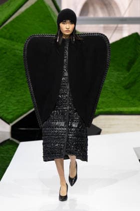 PFW - Louis Vuitton Runway LZ A model walks the runway during the Louis Vuitton Winter 2026-2027 show as part of Paris Fashion Week on March 10, 2026 at Carre du Louvre in Paris, France. Photo by Laurent Zabulon ABACAPRESS.COM  Copyright: xZabulonxLaurent ABACAx