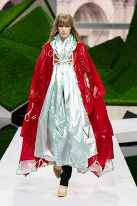 PFW - Louis Vuitton Runway LZ A model walks the runway during the Louis Vuitton Winter 2026-2027 show as part of Paris Fashion Week on March 10, 2026 at Carre du Louvre in Paris, France. Photo by Laurent Zabulon ABACAPRESS.COM  Copyright: xZabulonxLaurent ABACAx