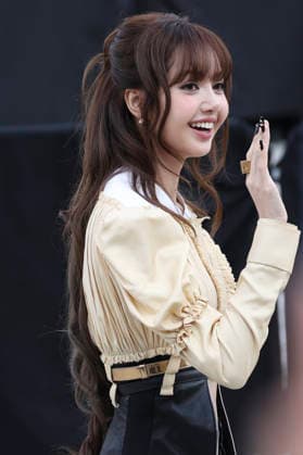 CELEBRITES : Paris Fashion Week - Defile Louis Vuitton - 10 03 2026 Kim Jennie ParisFrance  Copyright: xMichtofx