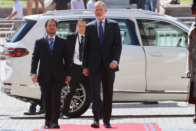 Santiago, March 10, 2026 The President of the Republic, Gabriel Boric Font, in the framework of the Transfer of Presidential Command 2026, holds bilateral meetings with the King of Spain, Felipe VI, the Minister of State for External Affairs, Environment, Forests and Climate Change of India, Kirti Vardhan Singh and the Minister of Housing and Urban Rural Development of the Peoples Republic of China, Ni Hong Jonnathan Oyarzun Aton Chile, Santiago Chile Aton Chile Aton 1133530 Copyright: JONNATHANxOYARZUN ATONxCHILE