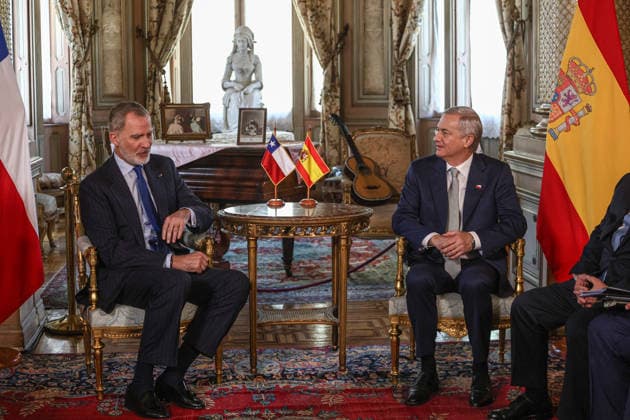Chile s President-elect Jose Antonio Kast meets with King Felipe VI of Spain SANTIAGO, CHILE - MARCH 10: Chile s President-elect Jose Antonio Kast (R) meets with King Felipe VI of Spain (L) at the Cousino Palace in Santiago, Chile, on March 10, 2026. Kast met with officials from several countries the day before his inauguration as president. Lucas Aguayo Araos Anadolu Santiago Chile. Editorial use only. Please get in touch for any other usage.  Copyright: x2026xAnadoluxLucasxAguayoxAraosx