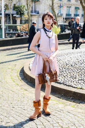Li Gengxi at Arrivals at the Miu Miu Womens Ready to Wear Fall Winter 2026 2027 show as part of Paris Fashion Week PFW at the palais d lena conseil Economique, social et environnemental, in Paris, France, March 10, 2026 Denis Guignebourg Bestimage Arrivals at the Miu Miu fashion show as part of Paris Fashion Week Fall 2026 held at Place d Iéna on March 10, 2026 in Paris, France Paris France  Copyright: xDenisxGuignebourgx xBestimagexDenisxGuignebourgx xBestimagex