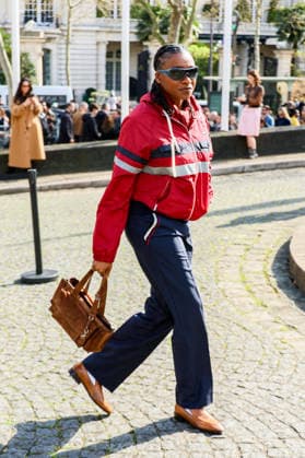 Little Simz at Arrivals at the Miu Miu Womens Ready to Wear Fall Winter 2026 2027 show as part of Paris Fashion Week PFW at the palais d lena conseil Economique, social et environnemental, in Paris, France, March 10, 2026 Denis Guignebourg Bestimage Arrivals at the Miu Miu fashion show as part of Paris Fashion Week Fall 2026 held at Place d Iéna on March 10, 2026 in Paris, France Paris France  Copyright: xDenisxGuignebourgx xBestimagexDenisxGuignebourgx xBestimagex