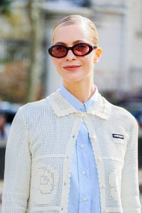 Poppy Delevingne at the Arrivals at the Miu Miu Womens Ready to Wear Fall Winter 2026 2027 show as part of Paris Fashion Week PFW at the palais d lena conseil Economique, social et environnemental, in Paris, France, March 10, 2026 Denis Guignebourg Bestimage Arrivals at the Miu Miu fashion show as part of Paris Fashion Week Fall 2026 held at Place d Iéna on March 10, 2026 in Paris, France Paris France  Copyright: xDenisxGuignebourgx xBestimagexDenisxGuignebourgx xBestimagex