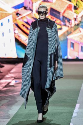 PFW Pierre Cardin Runway A model walks the runway at the Pierre Cardin show during Fashion Week in Paris, France on March 10, 2026. Photo by Julien Reynaud APS-Medias ABACAPRESS.COM Paris France  Copyright: xReynaudxJulien APS-Medias ABACAx