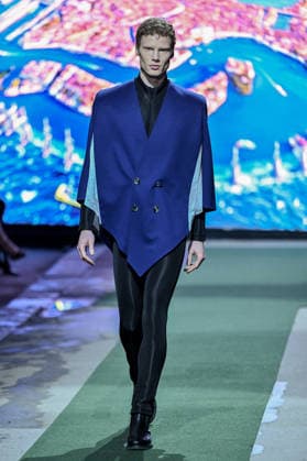 PFW Pierre Cardin Runway A model walks the runway at the Pierre Cardin show during Fashion Week in Paris, France on March 10, 2026. Photo by Julien Reynaud APS-Medias ABACAPRESS.COM Paris France  Copyright: xReynaudxJulien APS-Medias ABACAx
