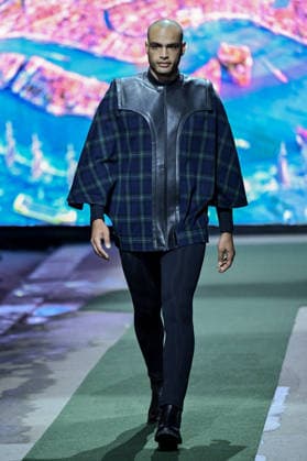 PFW Pierre Cardin Runway A model walks the runway at the Pierre Cardin show during Fashion Week in Paris, France on March 10, 2026. Photo by Julien Reynaud APS-Medias ABACAPRESS.COM Paris France  Copyright: xReynaudxJulien APS-Medias ABACAx