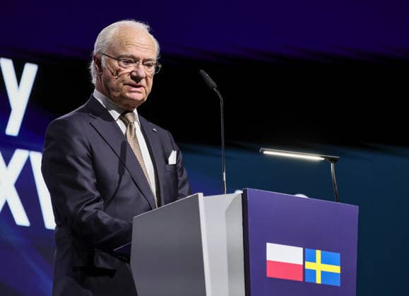 Swedish royal couple visits Poland Photo: Anita Walczewska East News King of Sweden Carl XVI Gustaf attends Swedish-Polish Total Defence Forum Stronger Together at the Polish Army Museum on March 11, 2026 in Warsaw, Poland. The Swedish royal couple pays a three-day state visit to Poland focused on strengthening bilateral ties, defense, and security. EN_01673878_0012 