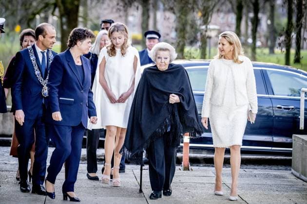 EINDHOVEN - Princess Beatrix, Princess Mabel, and their daughter Zaria attend the presentation of the Prince Friso Engineering Award. For the twelfth time, this award bears the name of the late Prince Friso, a mechanical and aerospace engineer and member of KIVI. ROBIN UTRECHT ANP netherlands out - belgium out  Copyright: xx x553055910x originalFilename: 553055910.jpg