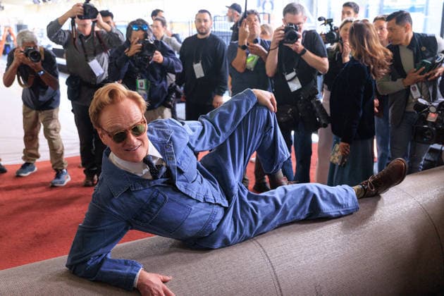 March 11, 2026, Hollywood, California, USA: 98th Oscars host Conan O Brien gets poses after rolling out the Red Carpet on Wednesday March 11, 2026 at the Dolby Theater in Hollywood, California for the upcoming Academy Awards. JAVIER ROJAS PI Hollywood USA  - ZUMAp124 20260311_zaa_p124_033 Copyright: xJavierxRojasx