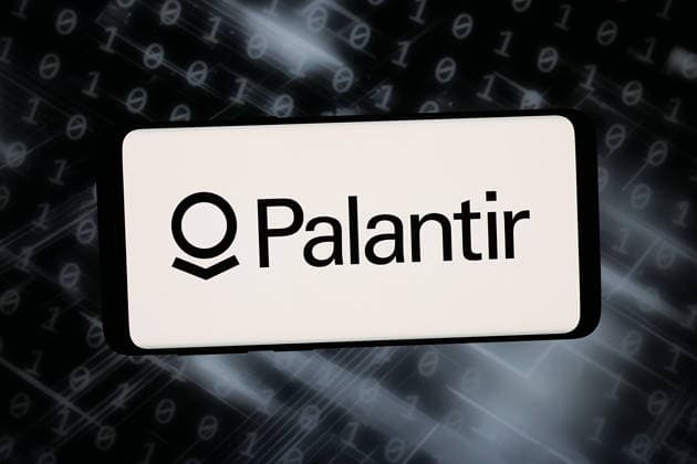 February 25, 2026, Germany: In this photo illustration, the logo of analytics company Palantir Technologies Inc. is seen displayed on a smartphone in front of an abstract background on a computer screen. Germany  - ZUMAs197 20260225_aab_s197_088 Copyright: xTimonxSchneiderx