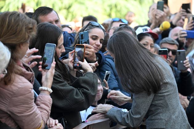 The Queen closes the third edition of the Master of Continuing Education in International Reporting Queen Letizia at the exit of the closing ceremony of the third edition of the Master of Continuing Education in International Reporting at the University of Alcalá de Henares, on March 12, 2026, in Alcalá de Henares Madrid, Spain The Master trains journalists capable of telling the world from the field In collaboration with the RTVE Institute, the program combines academic training and professional experience to prepare students to cover global events, conflicts, crises and political and social transformations, the program combines academic training and professional experience to prepare students to cover global events, conflicts, crises and Copyright: xJosà xOlivax 7360311