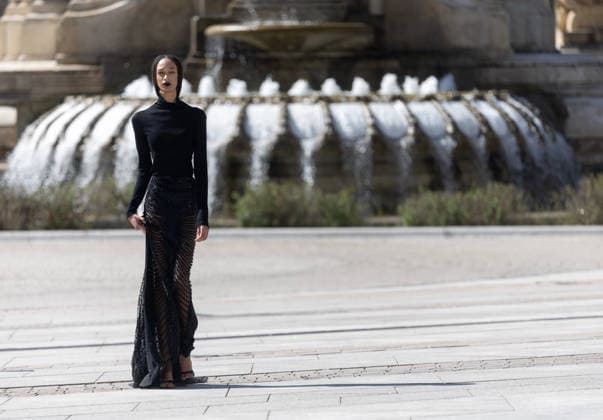 Inaugural fashion show of OMODA Madrid es Moda in Plaza de Espana Inaugural fashion show of OMODA Madrid es Moda in Plaza de Espana, on March 12, 2026, in Madrid Spain Organized by the Asociación Creadores de Moda de Espana ACME and the Madrid City Council, the show brings together 24 designers on an outdoor runway with the historic buildings as a backdrop, the show brings together 24 designers on an open-air catwalk with the historic buildings of the square as a backdrop, combining established names - Devota Lomba, Roberto Verino, Roberto Torretta, Oteyza - with avant-garde firms such as Eduardo Navarrete and Dominnico 12 MARCH 2026 Madrid Madrid Spain  Copyright: xEduardoxParrax 7360571