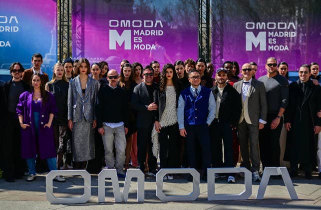 March 12, 2026, Madrid, Madrid, SPAIN: Models walk the runway on the urban catwalk set up in Plaza de EspaoÂ±a during the opening event of OMODA Madrid es Moda, marking the start of Madrid Fashion Week. The show brings together 25 Spanish independent fashion designers in one of the capital s most iconic locations. Madrid SPAIN - ZUMAz108 20260312_znp_z108_002 Copyright: xRichardxZubelzux