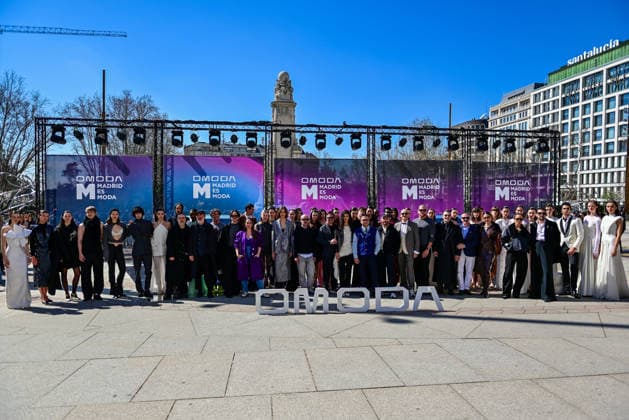 March 12, 2026, Madrid, Madrid, SPAIN: Models walk the runway on the urban catwalk set up in Plaza de EspaoÂ±a during the opening event of OMODA Madrid es Moda, marking the start of Madrid Fashion Week. The show brings together 25 Spanish independent fashion designers in one of the capital s most iconic locations. Madrid SPAIN  - ZUMAz108 20260312_znp_z108_003 Copyright: xRichardxZubelzux