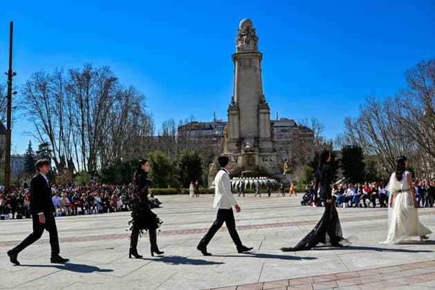 March 12, 2026, Madrid, Madrid, SPAIN: Models walk the runway on the urban catwalk set up in Plaza de EspaoÂ±a during the opening event of OMODA Madrid es Moda, marking the start of Madrid Fashion Week. The show brings together 25 Spanish independent fashion designers in one of the capital s most iconic locations. Madrid SPAIN - ZUMAz108 20260312_znp_z108_015 Copyright: xRichardxZubelzux