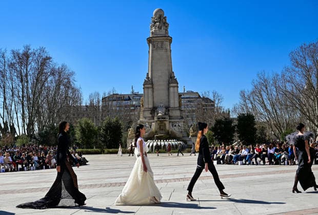 March 12, 2026, Madrid, Madrid, SPAIN: Models walk the runway on the urban catwalk set up in Plaza de EspaoÂ±a during the opening event of OMODA Madrid es Moda, marking the start of Madrid Fashion Week. The show brings together 25 Spanish independent fashion designers in one of the capital s most iconic locations. Madrid SPAIN  - ZUMAz108 20260312_znp_z108_018 Copyright: xRichardxZubelzux