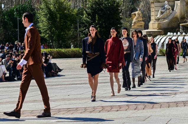 March 12, 2026, Madrid, Madrid, SPAIN: Models walk the runway on the urban catwalk set up in Plaza de EspaoÂ±a during the opening event of OMODA Madrid es Moda, marking the start of Madrid Fashion Week. The show brings together 25 Spanish independent fashion designers in one of the capital s most iconic locations. Madrid SPAIN  - ZUMAz108 20260312_znp_z108_029 Copyright: xRichardxZubelzux