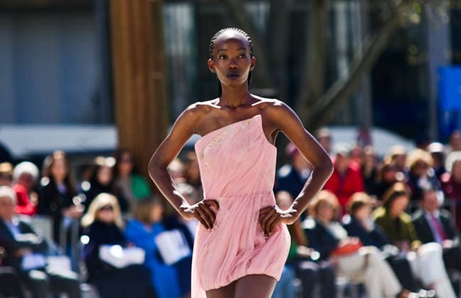 March 12, 2026, Madrid, Madrid, SPAIN: Models walk the runway on the urban catwalk set up in Plaza de EspaoÂ±a during the opening event of OMODA Madrid es Moda, marking the start of Madrid Fashion Week. The show brings together 25 Spanish independent fashion designers in one of the capital s most iconic locations. Madrid SPAIN  - ZUMAz108 20260312_znp_z108_030 Copyright: xRichardxZubelzux