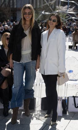 Inaugural fashion show of OMODA Madrid es Moda in Plaza de Espana Model Mishel Gerzig i poses during the inaugural fashion show of OMODA Madrid es Moda in Plaza de Espana, March 12, 2026, in Madrid Spain Organized by the Asociación Creadores de Moda de Espana ACME and the Madrid City Council, the show brings together 24 designers on an outdoor catwalk with the historic buildings of the square as a backdrop, combining established names - Devota Lomba, Roberto Verino, Roberto Torretta, Oteyza - with avant-garde firms like Eduardo Navarrete and Dominnico 12 MARCH 2026 Madrid Madrid Spain  Copyright: xEduardoxParrax 7360861