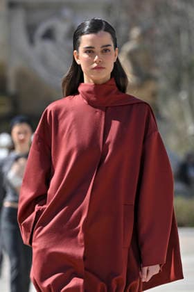 March 12, 2026, Madrid, Madrid, Spain: Model walks the runway during the opening show of OMODA MADRID ES MODA, at Plaza de EspaoÂ±a in Madrid, Spain. Madrid Spain  - ZUMAc312 20260312_zsp_c312_015 Copyright: xOscarxManuelxSanchezx