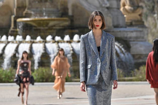 March 12, 2026, Madrid, Madrid, Spain: Model walks the runway during the opening show of OMODA MADRID ES MODA, at Plaza de EspaoÂ±a in Madrid, Spain. Madrid Spain  - ZUMAc312 20260312_zsp_c312_031 Copyright: xOscarxManuelxSanchezx