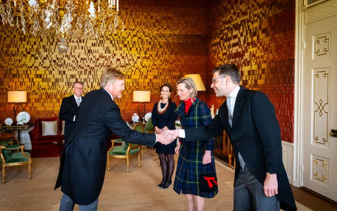 12-03-2026 King Willem-Alexander during a meeting with the Permanent Representative to the UN Food and Agriculture Organizations, Elske Smith (Rome), and Ambassador Matthijs van Eeuwen LLM (Harare) at palace Huis ten Bosch in The Hague. Â  Copyright: xPPEx