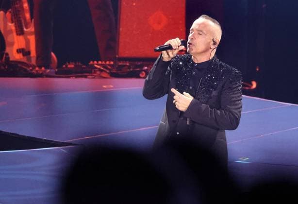 Eros Ramazzotti Una storia importante Tour FOR EDITORIAL PURPOSES ONLY EDITORIAL USE ONLY p Eros Ramazzotti on Una storia importante Tour at Rudolf Weber Arena Oberhausen on Thursday, March 12, 2026 Germany NRW Oberhausen Copyright KerstinxBögeholz Copyright: KerstinxBögeholz doc84y6766j4e0bwl521yrm ,EDITORIAL USE ONLY Copyright: KerstinxBögeholz