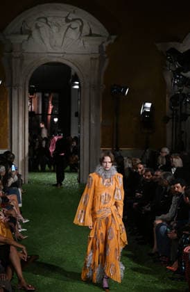 Valentino Runway - Rome A model walks the runway at Italian fashion house Valentino Show ‘Interferenze’ Fall Winter 2026 collection at Palazzo Barberini in Rome, Italy on March 12, 2026, two months after the death of founder Valentino Garavani. Italian fashion house Valentino returned to its roots with an evocative catwalk show held in the galleries of the Palazzo Barberini, a Baroque palace now home to masterpieces of the greatest artists of the Renaissance. Photo by Eric Vandeville ABACAPRESS.COM Rome Italy  Copyright: xVandevillexEric ABACAx