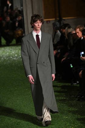 Valentino Runway - Rome A model walks the runway at Italian fashion house Valentino Show ‘Interferenze’ Fall Winter 2026 collection at Palazzo Barberini in Rome, Italy on March 12, 2026, two months after the death of founder Valentino Garavani. Italian fashion house Valentino returned to its roots with an evocative catwalk show held in the galleries of the Palazzo Barberini, a Baroque palace now home to masterpieces of the greatest artists of the Renaissance. Photo by Eric Vandeville ABACAPRESS.COM Rome Italy  Copyright: xVandevillexEric ABACAx