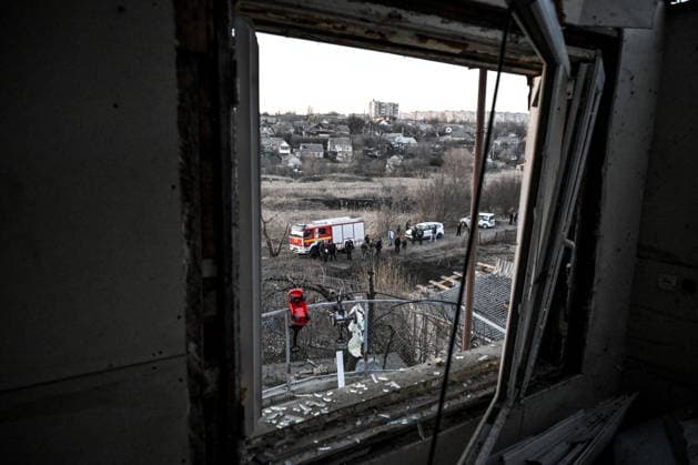 Russian troops strike Zaporizhzhia with guided aerial bombs Specialized equipment works at the site of cleanup after Russian forces strike residential areas of Zaporizhzhia with guided aerial bombs in Ukraine, on March 11, 2026. Twelve people, including four children, are injured as a result of the attack Zaporizhzhia Ukraine  Copyright: xDmytroxSmolienkox originalFilename: ukrinform-russiant260312_np0Ch.jpg