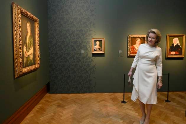 Queen Mathilde Visit The Exhibition Beauty and Ugliness BRUSSELS, BELGIUM - Queen Mathilde of Belgium visits the BOZAR exhibition Beauty and Ugliness on January 01, 2000 in Brussels, Belgium, 01 01 2000 Brussels Belgium  Copyright: xPhilipxReynaersx