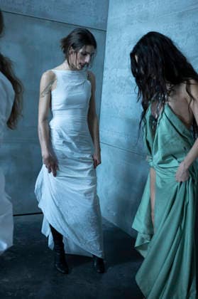 Evade House - MadridEsModa Fashion Week Madrid - 13 Mar 2026 A model walks the runway wearing a design by Evade House during the MadridEsModa Fashion Week de at Madrid Arena. Madrid Spain Copyright: xAtilanoxGarciax xSOPAxImagesx photos08302