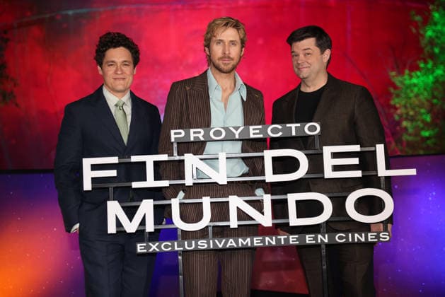 March 13, 2026, Mexico City, Ciudad de Mexico, Mexico: Director Phil Lord, Actor Ryan Gosling and Director Christopher Miller pose for photos during the Project Hail Mary Photocall at Papalote Museo del NioÂ±o. on March 13, 2026 in Mexico City, Mexico. Mexico City Mexico - ZUMAe321 20260313_zea_e321_014 Copyright: xYamakxPereax