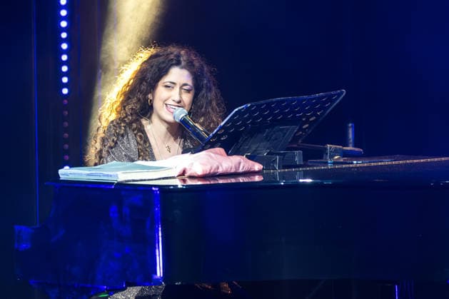 Music Concert - Delia - SICILIA BEDDA TOUR Delia Buglisi performs the Sicilia Bedda Tour on March 13, 2026 at Auditorium Parco della Musica, Rome, Italy. Rome Auditorium Parco della Musica Italy Copyright: xEmanuelaxVertollix xLiveMediax LPM_2341188