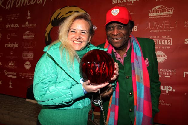World premiere of HEINO Karamba, Karacho, Kult at the Filmtheater in Kitzbühel Kitzbühel, 13 03 2026 Roberto Blanco with his wife Luzandra at the world premiere of HEINO Karamba, Karacho, Kult at the Filmtheater in Kitzbühel Tirol Austria Copyright: xMatthiasxGränzdörferx