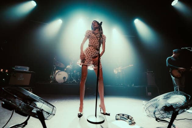 Bar Italia live in Copenhagen, Denmark Copenhagen, Denmark. 13th, March 2026. The British indie rock band Bar Italia performs a live concert at Pumpehuset in Copenhagen. Here singer Nina Cristante is seen live on stage. Denmark, Copenhagen  Copyright: xGonzalesxPhoto MathiasxKristensenx
