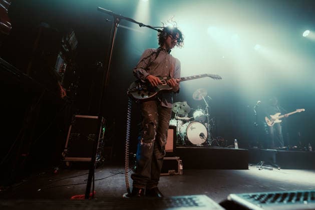 Bar Italia live in Copenhagen, Denmark Copenhagen, Denmark. 13th, March 2026. The British indie rock band Bar Italia performs a live concert at Pumpehuset in Copenhagen. Here guitarist Jezmi Tarik Fehmi is seen live on stage. Denmark, Copenhagen  Copyright: xGonzalesxPhoto MathiasxKristensenx