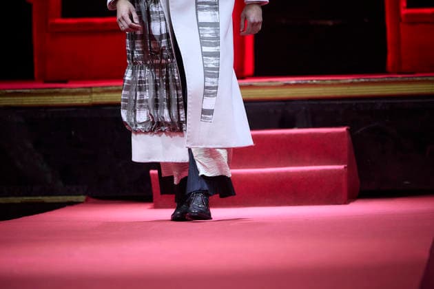 Félix Ramiro presents his new collection at OMODA Madrid es Moda A model during a fashion show presenting the new collection of Félix Ramiro, at the Teatro Magno, on March 14, 2026, in Madrid Spain The firm founded by Félix Ramiro presents its new collection at OMODA Madrid es Moda Félix Ramiro is a mens design firm with more than three decades of experience, recognized for its combination of avant-garde, tradition and craftsmanship, tradition and craftsmanship Specializing in suits for groom, ceremony, executive and sport, stands out for the quality and precision of its garments Its founder, Felix Ramiro, discovered his vocation as a tailor in the 80s and, after training and obtaining national recognition, started in 1988 a brand that tod Copyright: xJesusxHellinx 7365706