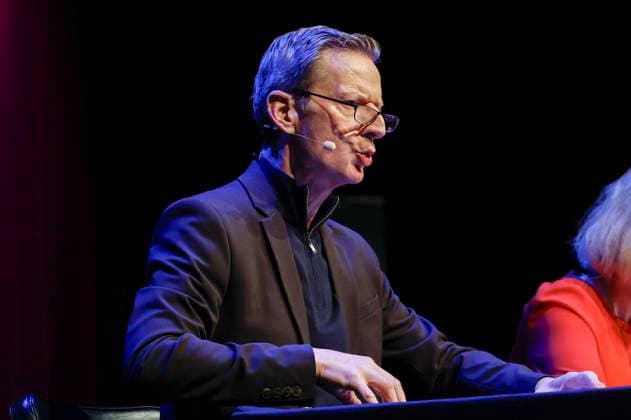 Michael Kessler at the lit Cologne 2026 event Ohne uns geht nix Remix 7 saves democracy with Annette Frier and Michael Kessler in the Stadthalle Köln Cologne, 14 03 2026 Foto:xR.xSchmiegeltx xFuturexImagex remix_6334