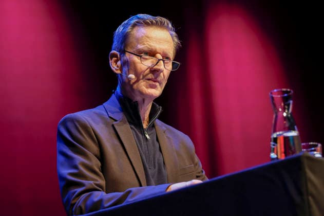 Michael Kessler at the lit Cologne 2026 event Ohne uns geht nix Remix 7 saves democracy with Annette Frier and Michael Kessler in the Stadthalle Köln Cologne, 14 03 2026 Foto:xR.xSchmiegeltx xFuturexImagex remix_6342