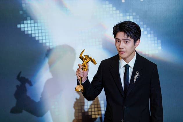 HONGKONG-ENT ASIA-FILM-AWARDS Chinese Actor Liu Haoran, holing a trophy posing for a photo at the Asian Film Awards in Hong Kong, March 15, 2026. NEXPHER Vernon Yuen HONG KONG